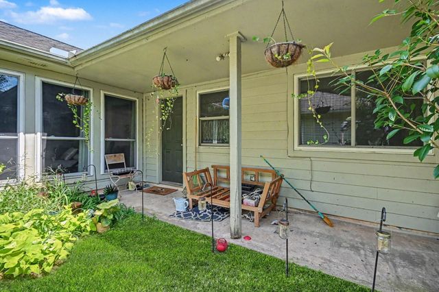 423 Merriweather Street, Houston, TX 77598