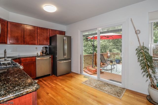 136 Coburn Ln, Franklin Twp., NJ 08873
