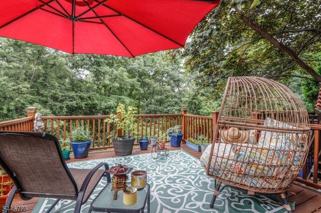 136 Coburn Ln, Franklin Twp., NJ 08873