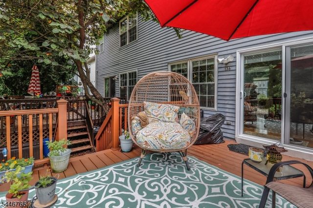 136 Coburn Ln, Franklin Twp., NJ 08873