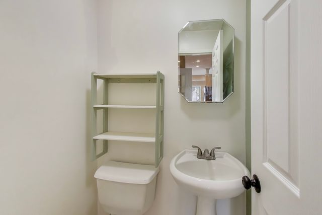 2907 Gregg Drive, Mchenry, IL 60050