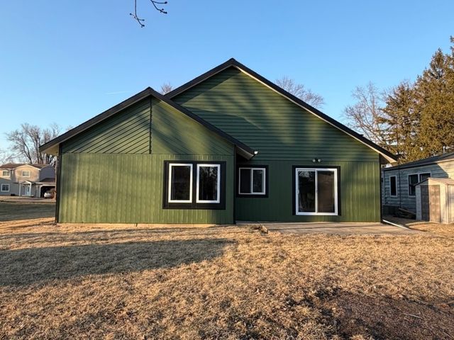 2907 Gregg Drive, Mchenry, IL 60050