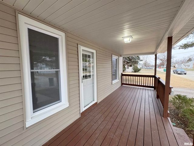 2222 W CALLENDER Avenue, West Peoria, IL 61604