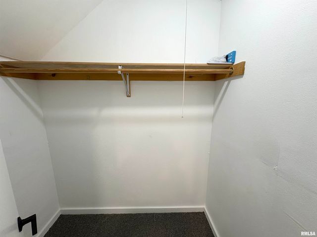 2222 W CALLENDER Avenue, West Peoria, IL 61604