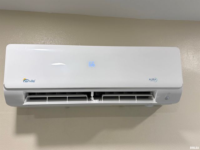 2222 W CALLENDER Avenue, West Peoria, IL 61604