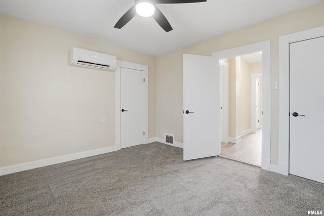 2222 W CALLENDER Avenue, West Peoria, IL 61604