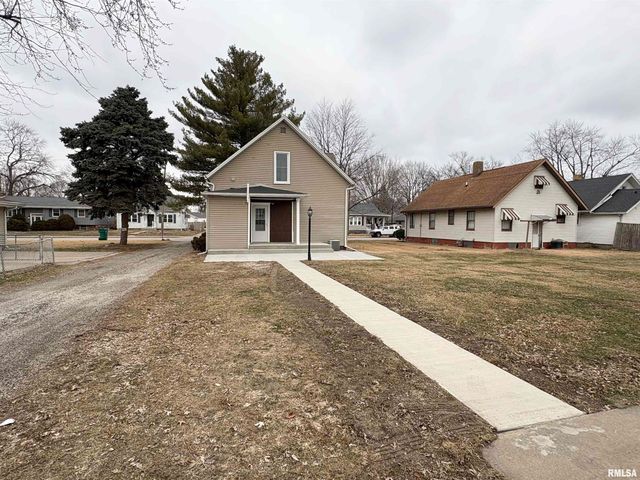 2222 W CALLENDER Avenue, West Peoria, IL 61604