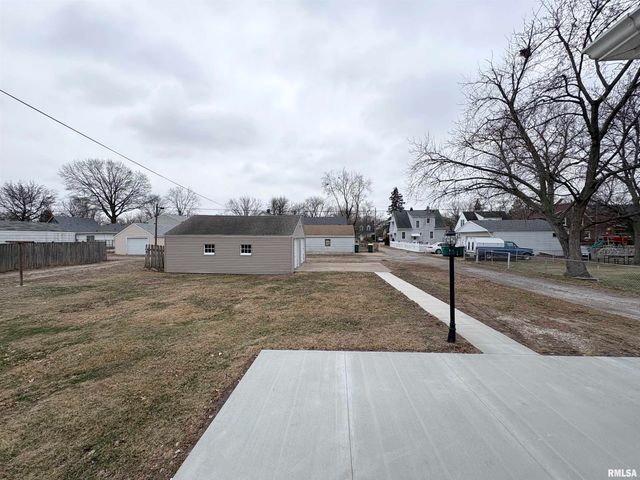 2222 W CALLENDER Avenue, West Peoria, IL 61604