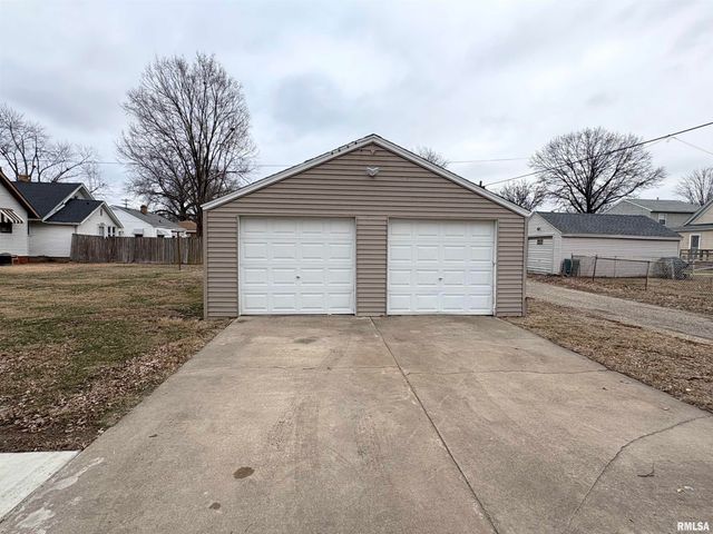 2222 W CALLENDER Avenue, West Peoria, IL 61604