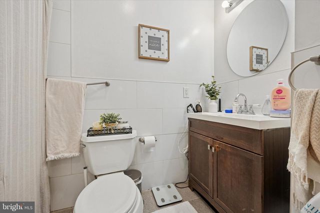 4310 SPRUCE ST, Philadelphia, PA 19104