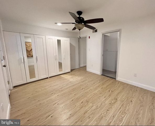 4310 SPRUCE ST, Philadelphia, PA 19104