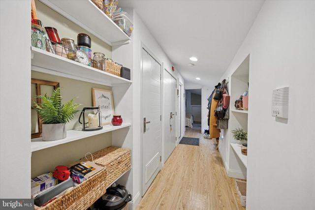 4310 SPRUCE ST, Philadelphia, PA 19104