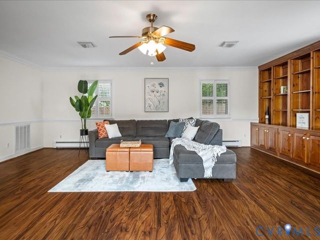 6219 Monument Ave, Richmond, VA 23226