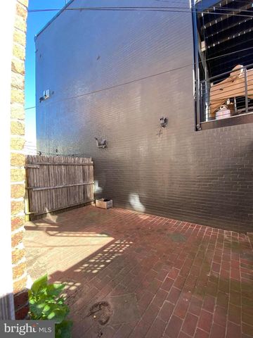 833 11TH ST NE, Washington, DC 20002