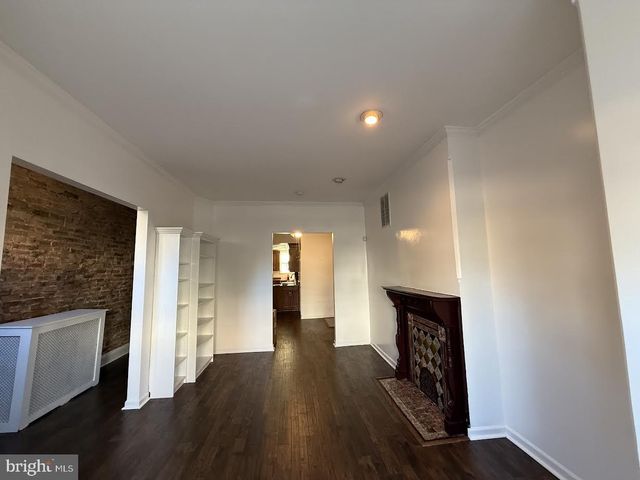 833 11TH ST NE, Washington, DC 20002