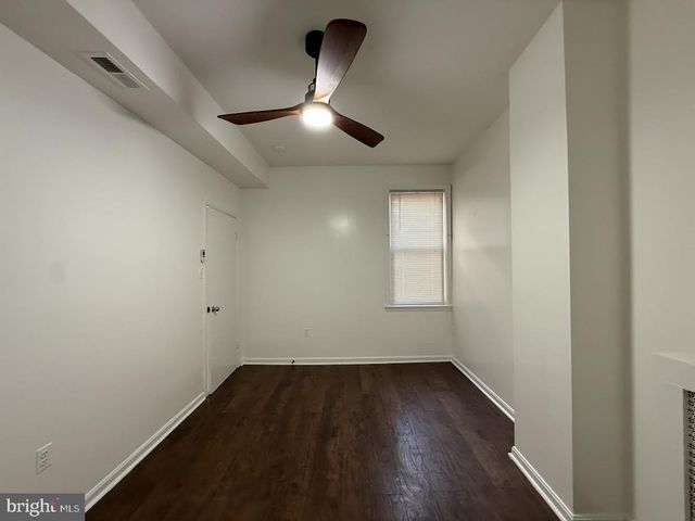 833 11TH ST NE, Washington, DC 20002