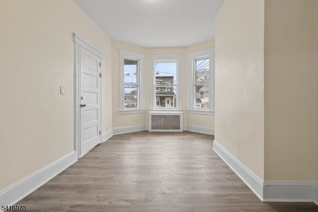 33 Delaware Street, Elizabeth City, NJ 07206