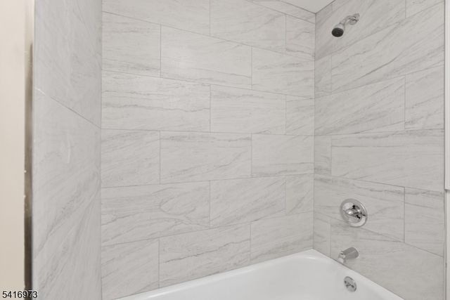 33 Delaware Street, Elizabeth City, NJ 07206