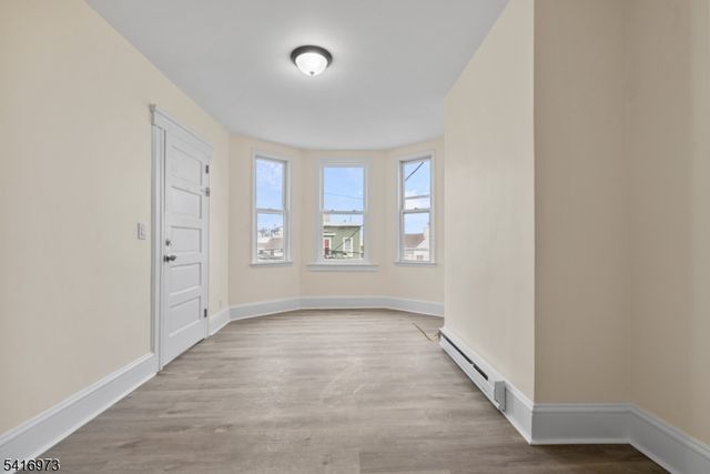 33 Delaware Street, Elizabeth City, NJ 07206