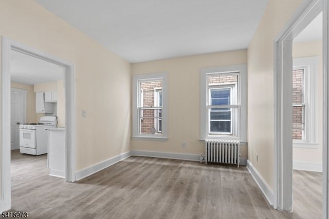 33 Delaware Street, Elizabeth City, NJ 07206