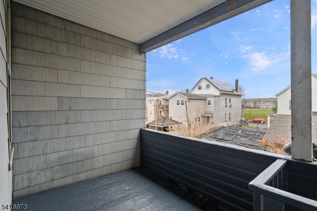 33 Delaware Street, Elizabeth City, NJ 07206