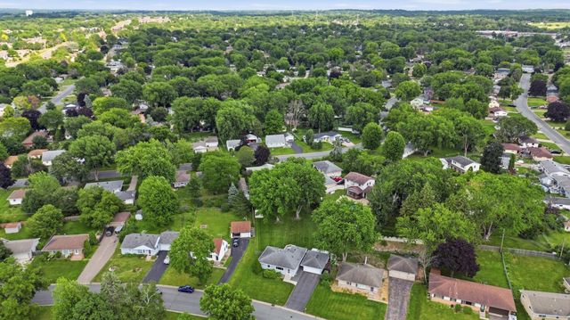 4250 Diamond Drive, Eagan, MN 55122
