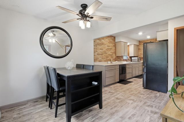 4250 Diamond Drive, Eagan, MN 55122