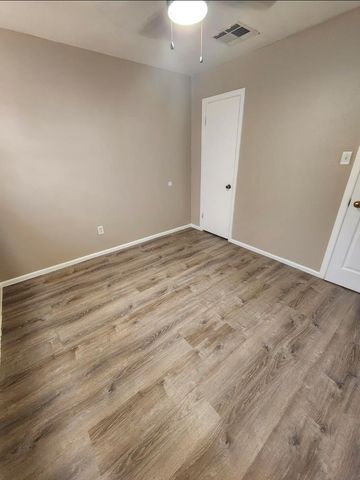 4409 Roosevelt Dr, Midland, TX 79703