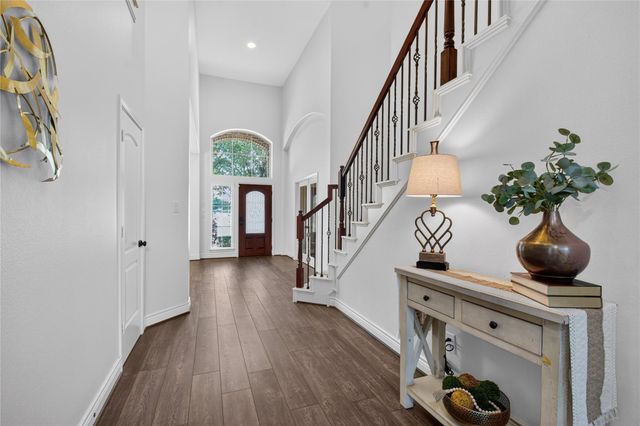 164 Deerfield Meadow Drive, Conroe, TX 77384