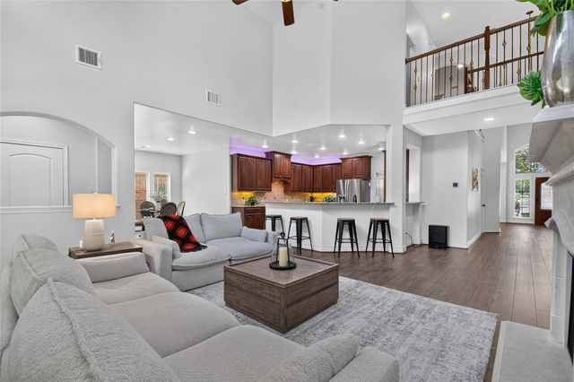 164 Deerfield Meadow Drive, Conroe, TX 77384