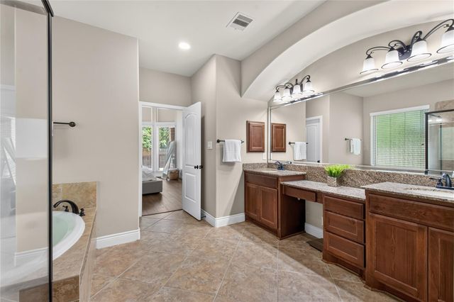 164 Deerfield Meadow Drive, Conroe, TX 77384