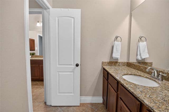 164 Deerfield Meadow Drive, Conroe, TX 77384