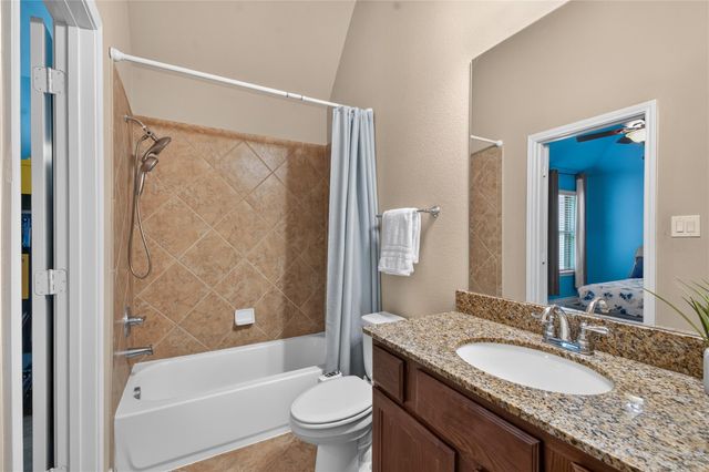 164 Deerfield Meadow Drive, Conroe, TX 77384