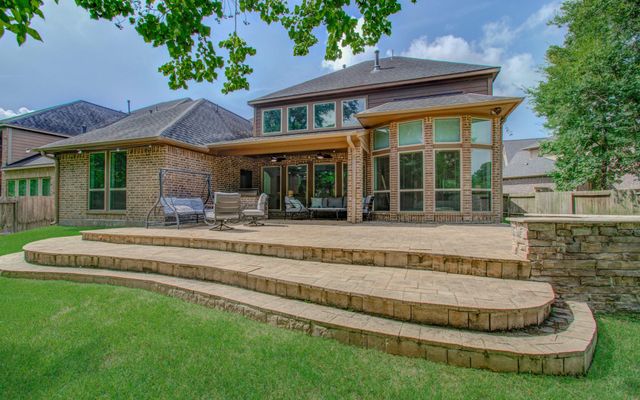 164 Deerfield Meadow Drive, Conroe, TX 77384