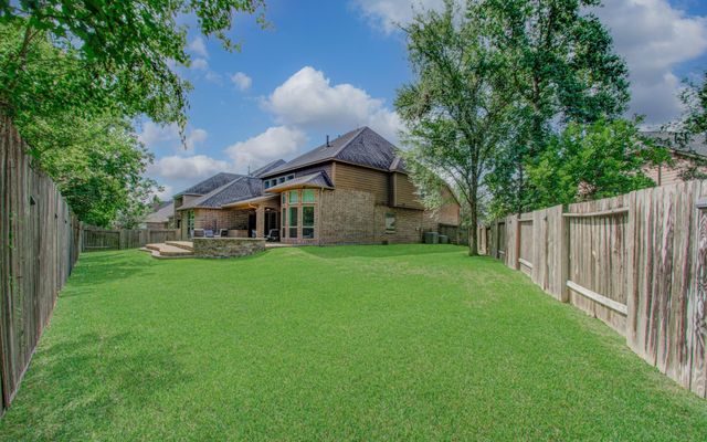 164 Deerfield Meadow Drive, Conroe, TX 77384