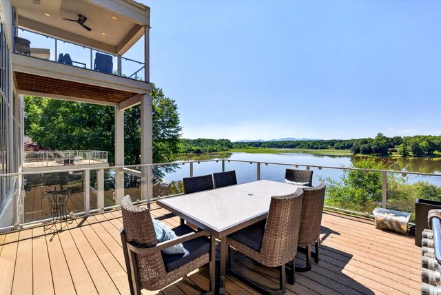 1125 Dickson Road, Campobello, SC 29322