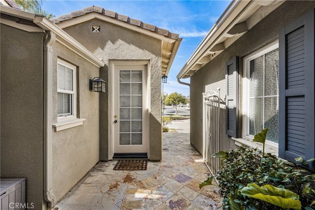 11 Highfield, Irvine, CA 92618