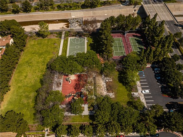 11 Highfield, Irvine, CA 92618