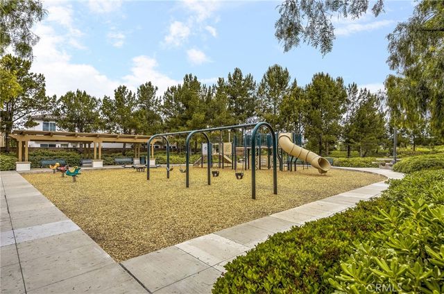 11 Highfield, Irvine, CA 92618