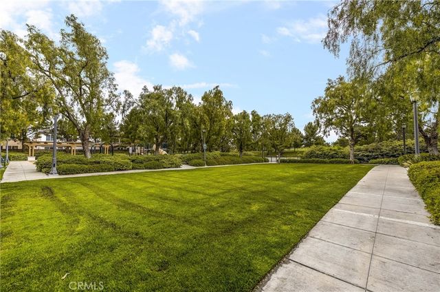 11 Highfield, Irvine, CA 92618