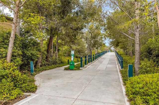 11 Highfield, Irvine, CA 92618