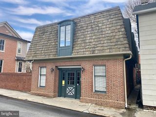 121 N COLLEGE STREET, Martinsburg, WV 25401