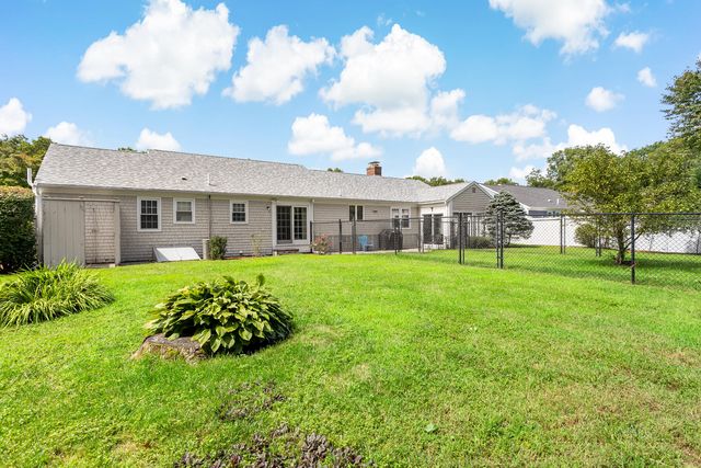 348 Prince Hinckley Road, Centerville, MA 02632