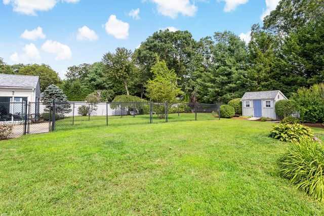 348 Prince Hinckley Road, Centerville, MA 02632