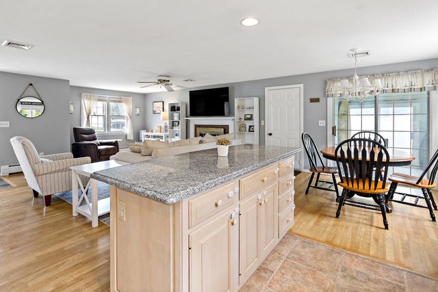 348 Prince Hinckley Road, Centerville, MA 02632