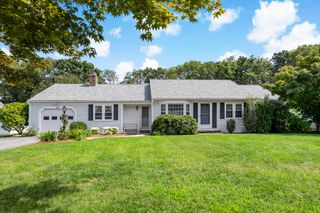 348 Prince Hinckley Road, Centerville, MA 02632