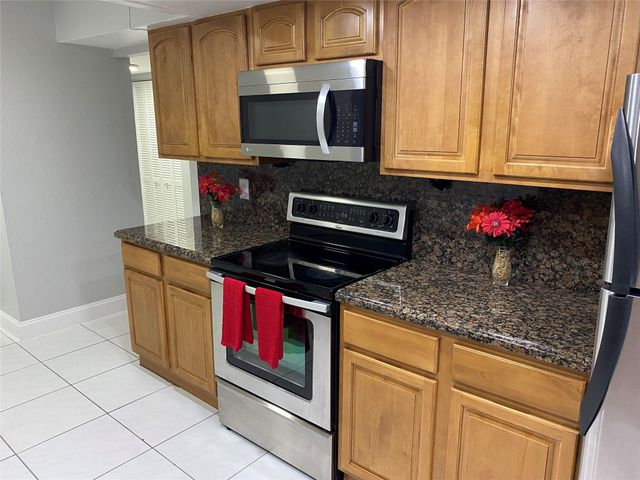 2700 Coral Springs Drive 211, Coral Springs, FL 33065