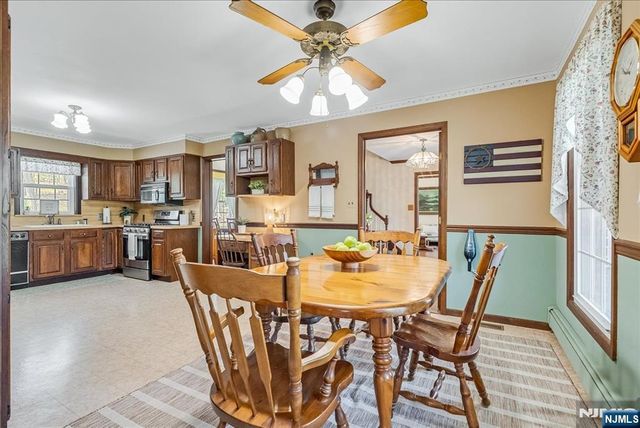 6 Fleming Court, Washington Township, NJ 07853