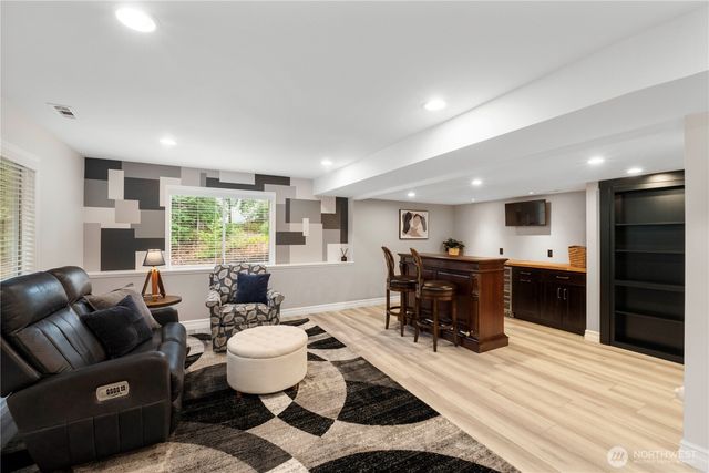 23059 265th Place SE, Maple Valley, WA 98038