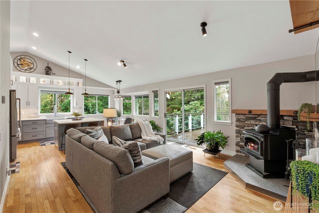 23059 265th Place SE, Maple Valley, WA 98038